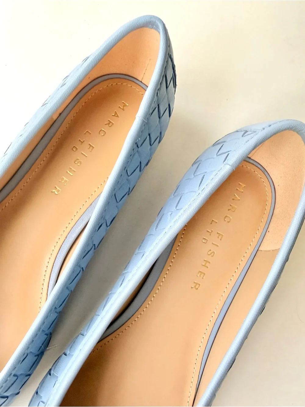 NWOB Marc Fisher Damaris Flat in Light Blue Woven Leather Pointed-Toe 8